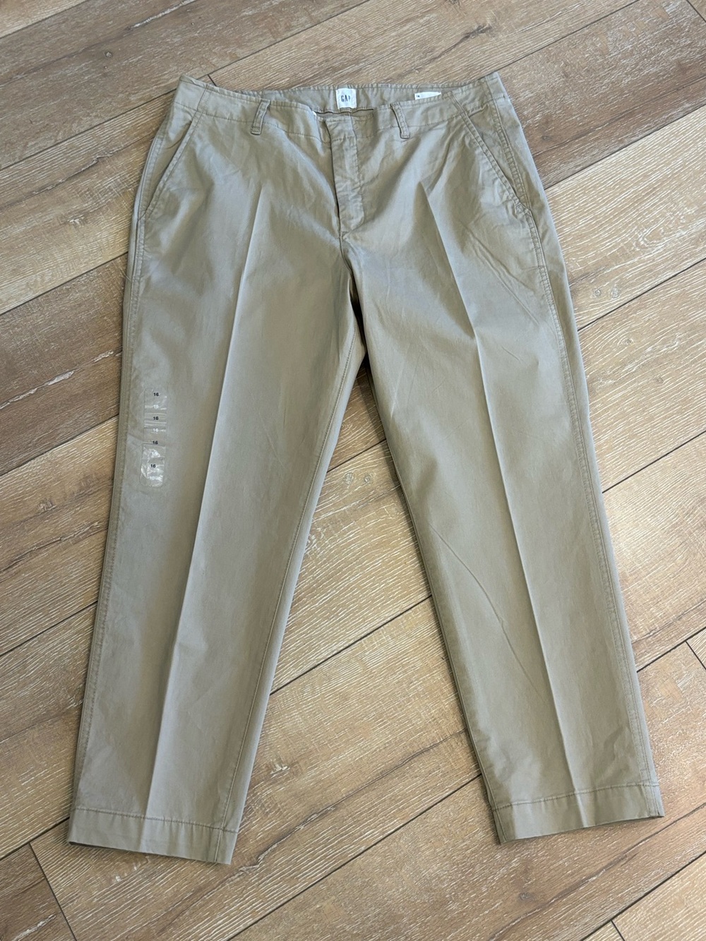 GAP Downtown Khaki Pants Women’s Size 16 Straight Leg Stretch Chino tan NWOT
